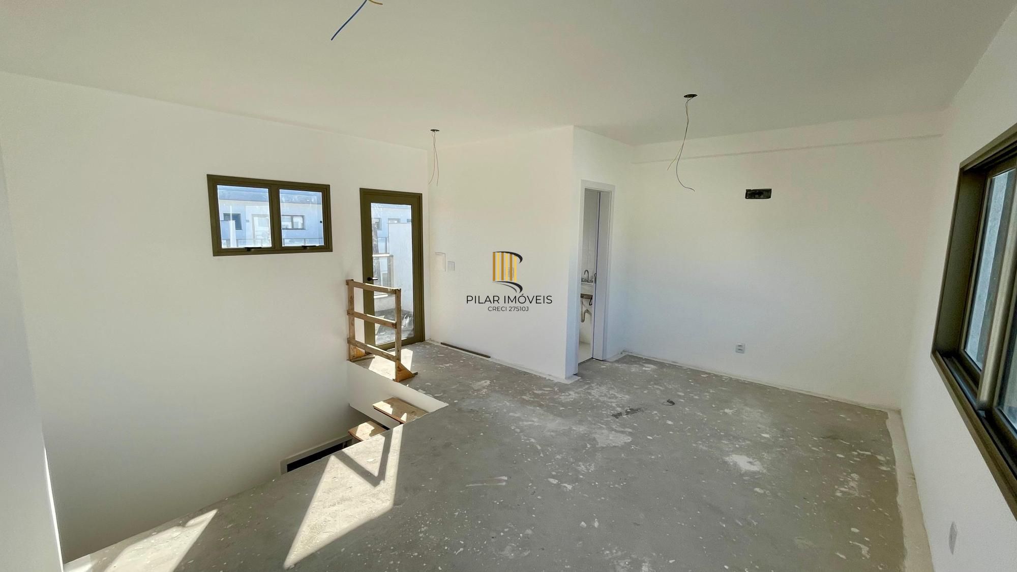 Casa em Condomínio com Terraço e Lazer Completo