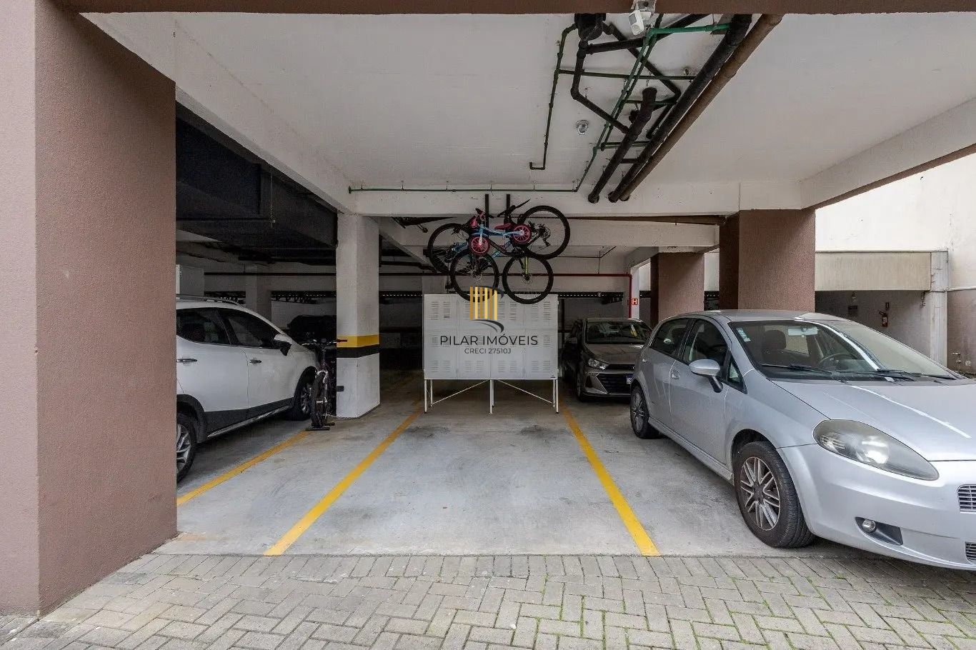Apartamento mobiliado com 3 dormitórios panorâmica na Azenha em Porto Alegre