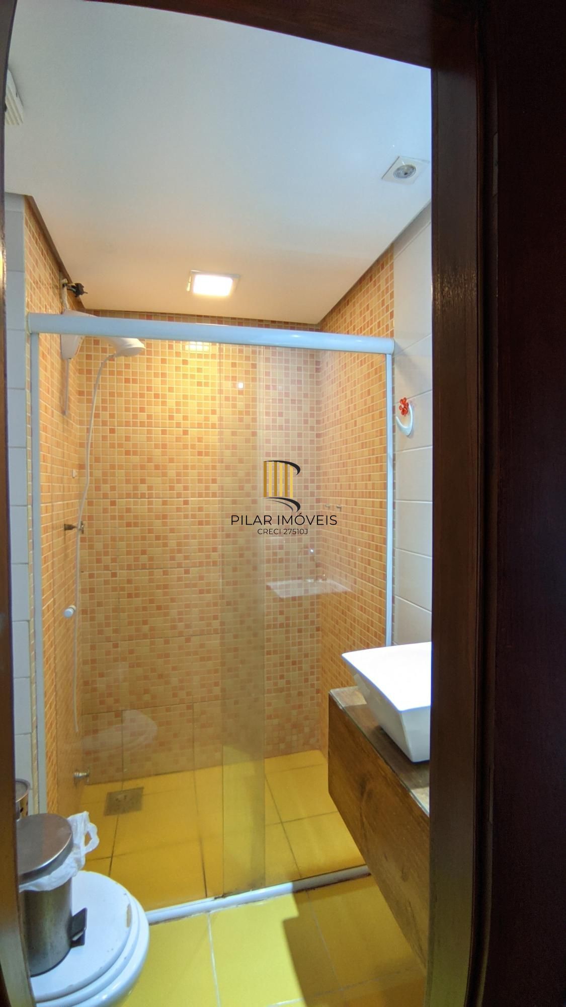 Casa de 3 Andares com Pátio e Churrasqueira Próxima ao Bourbon Country