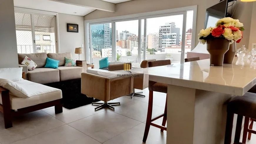 Cobertura com 3 quartos, 235² privativos,  e elevador, na Rua Coronel Bordini,  Moinhos de Vento