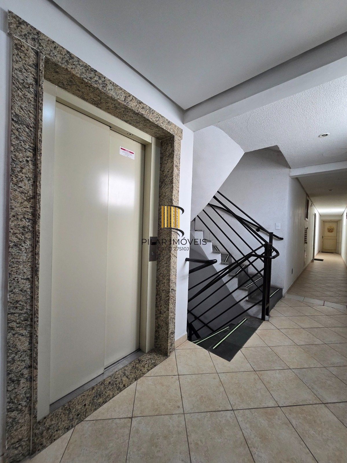 Apartamento Garden à venda no Passo da Areia – localização privilegiada