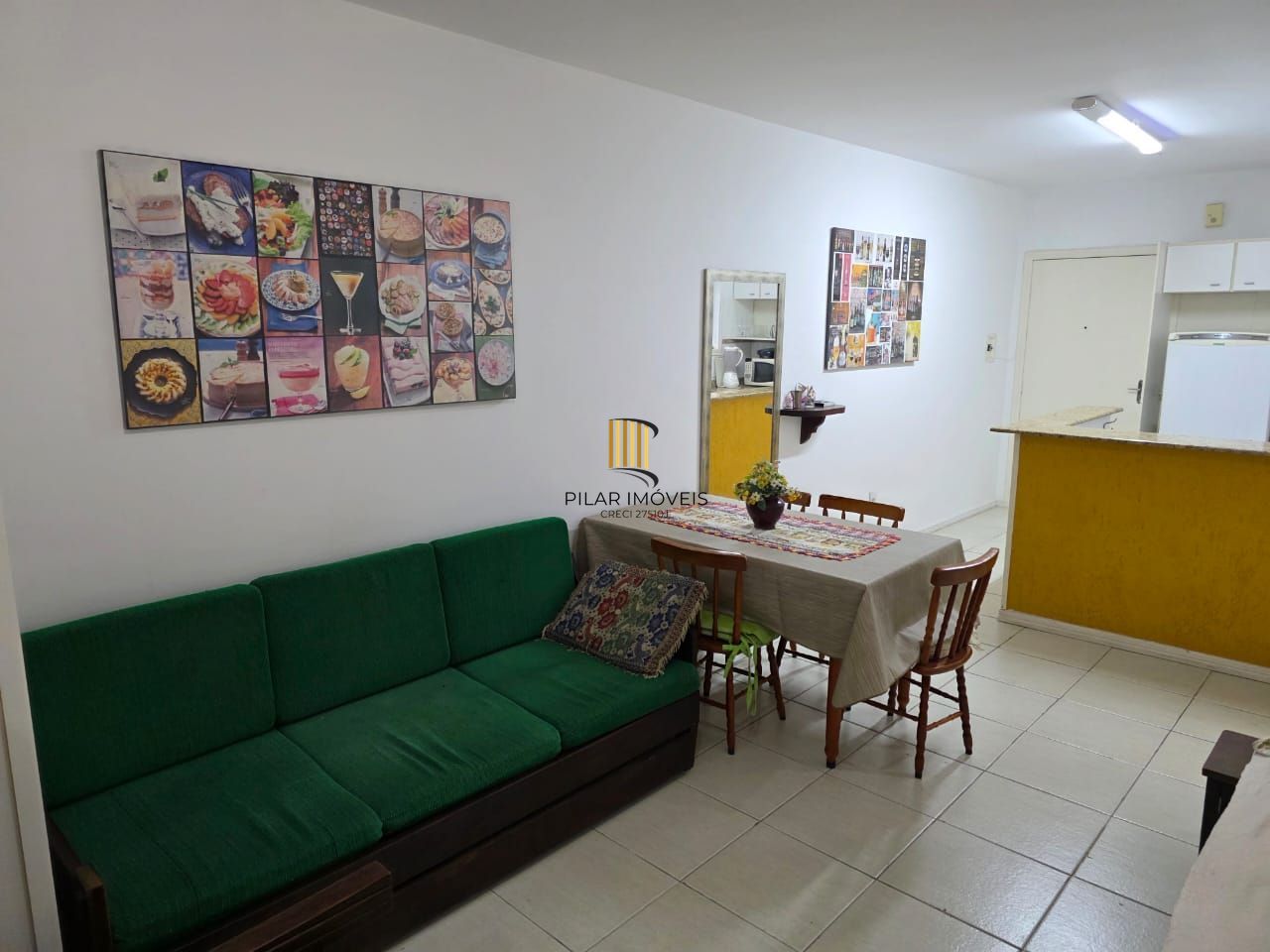 Apartamento Mobiliado 2 Dormitórios com Vaga Coberta,  Centro, Capão da Canoa