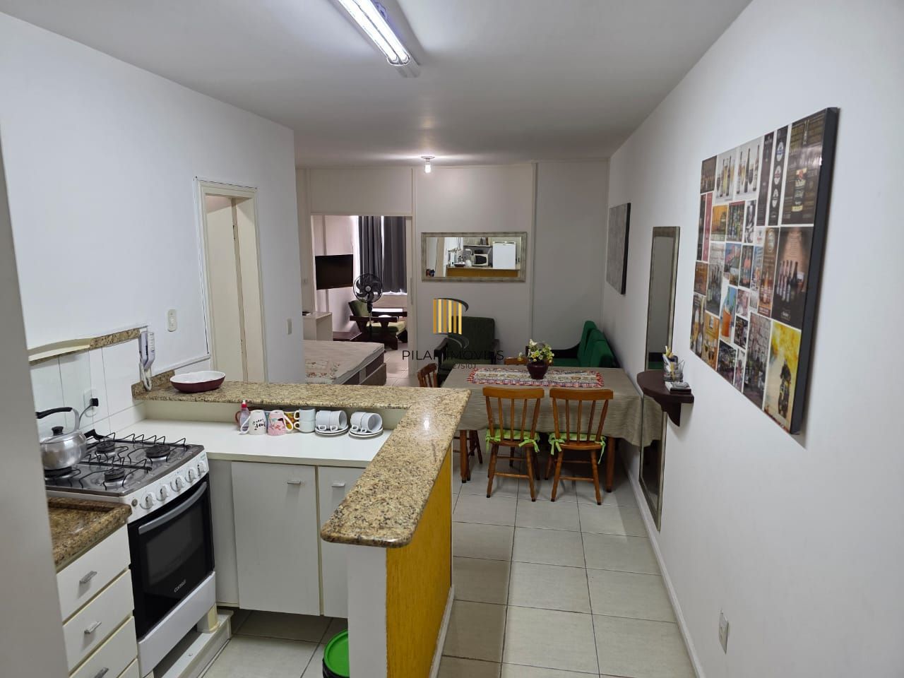 Apartamento Mobiliado 2 Dormitórios com Vaga Coberta,  Centro, Capão da Canoa