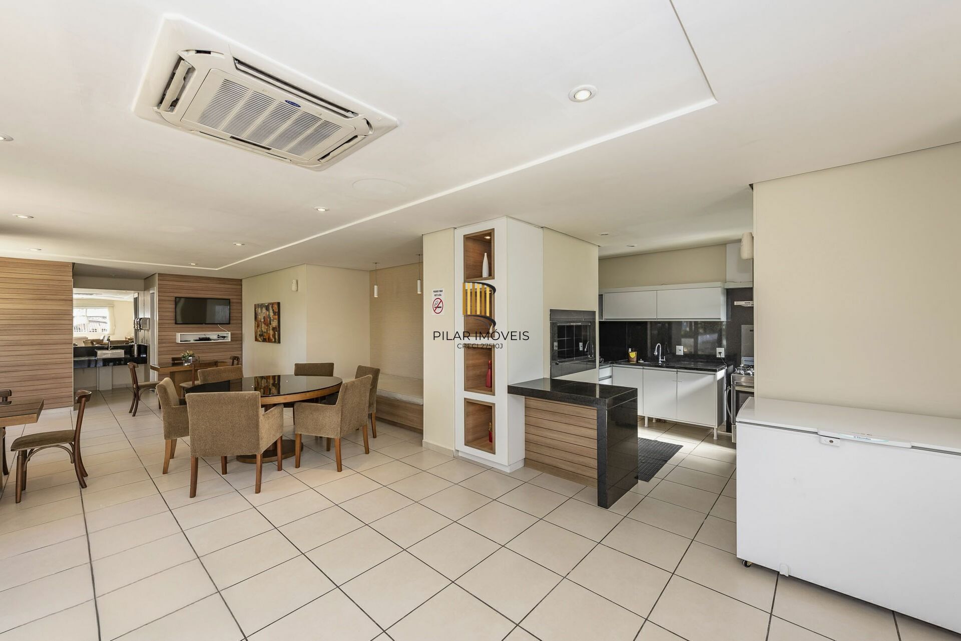 Apto 3 dorm living estendido, andar alto no Passo da Areia