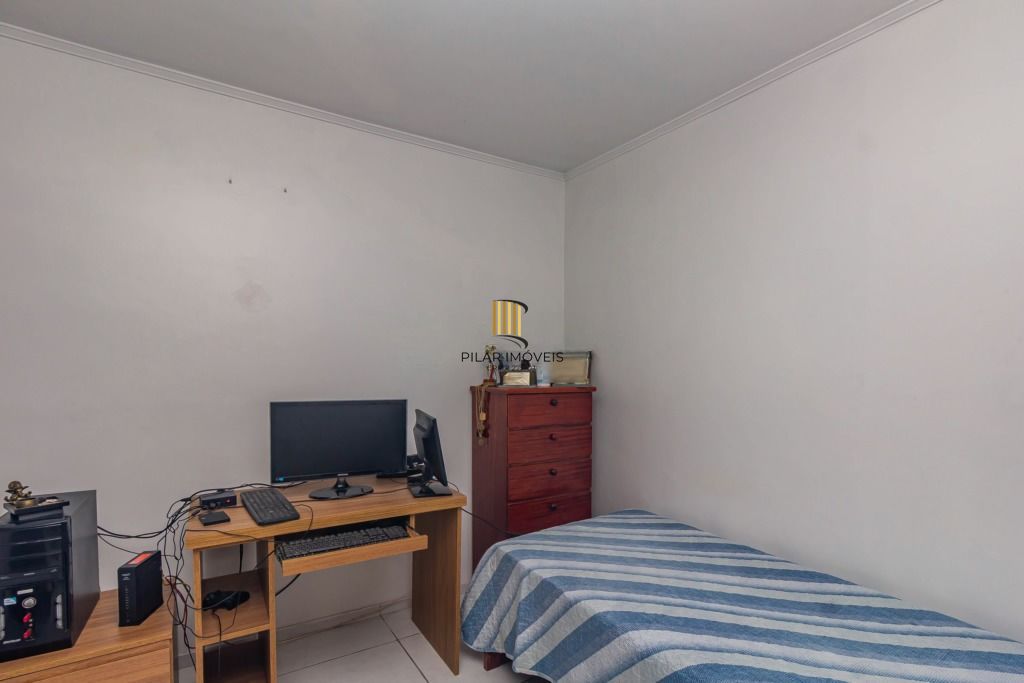 Casa 3 dormitórios, 2 suítes, piscina