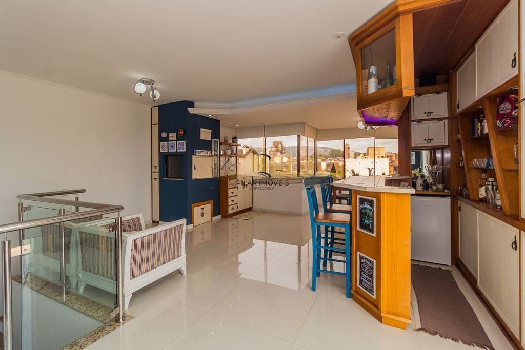 Cobertura com 3 quartos, piscina e condomínio com elevador - Jardim Planalto