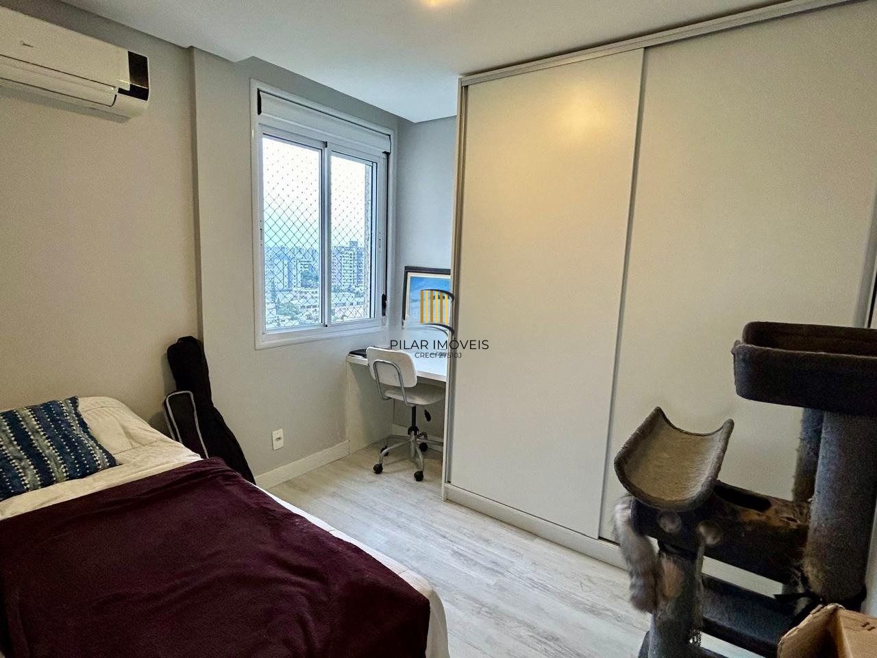 Apartamento com 3 dormitórios, suíte e 2 vagas