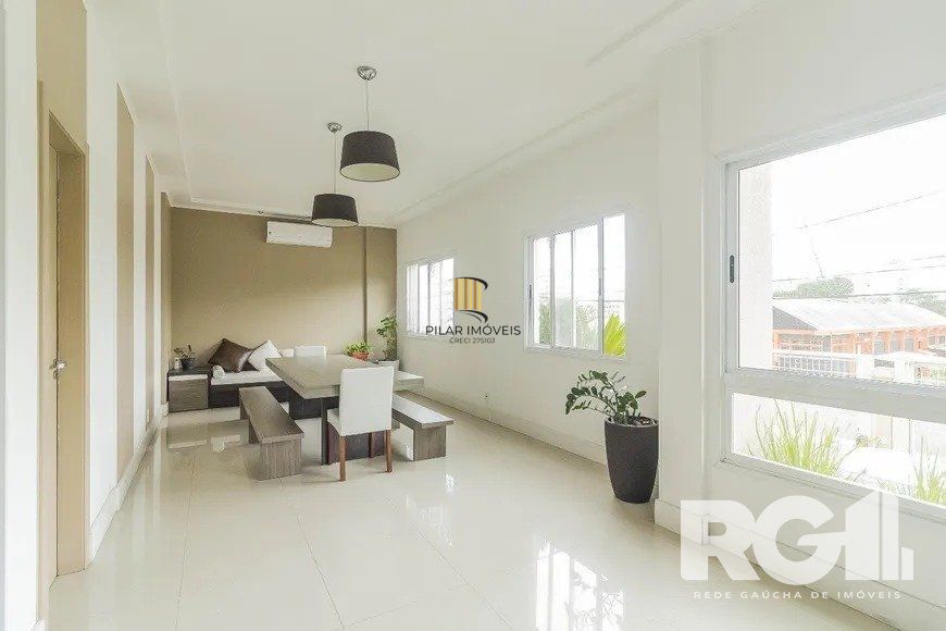Apartamento 2 dormitórios no bairro Morro Santana