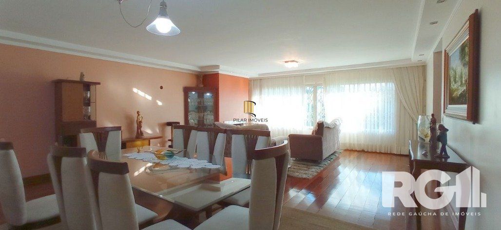 Casa 5 dormitórios no bairro Jardim Itu