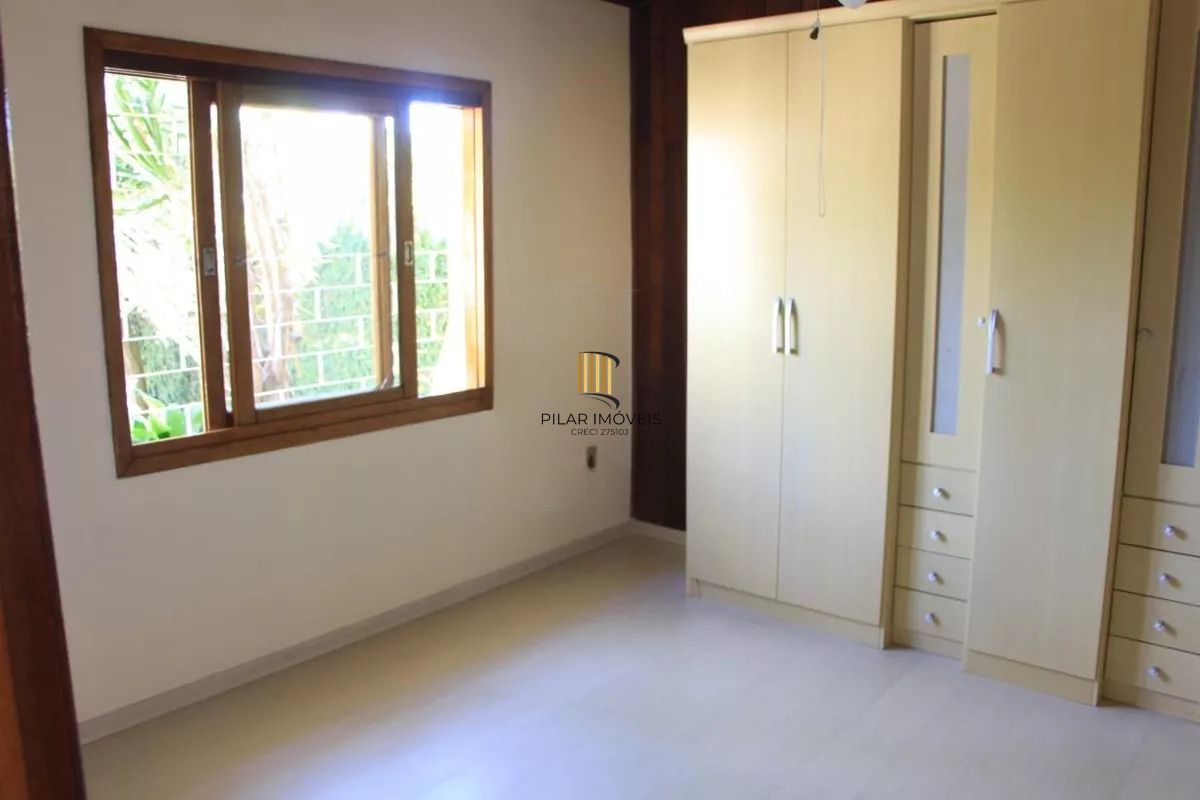 Casa 3 dormitórios com suíte e pátio no Jardim Planalto