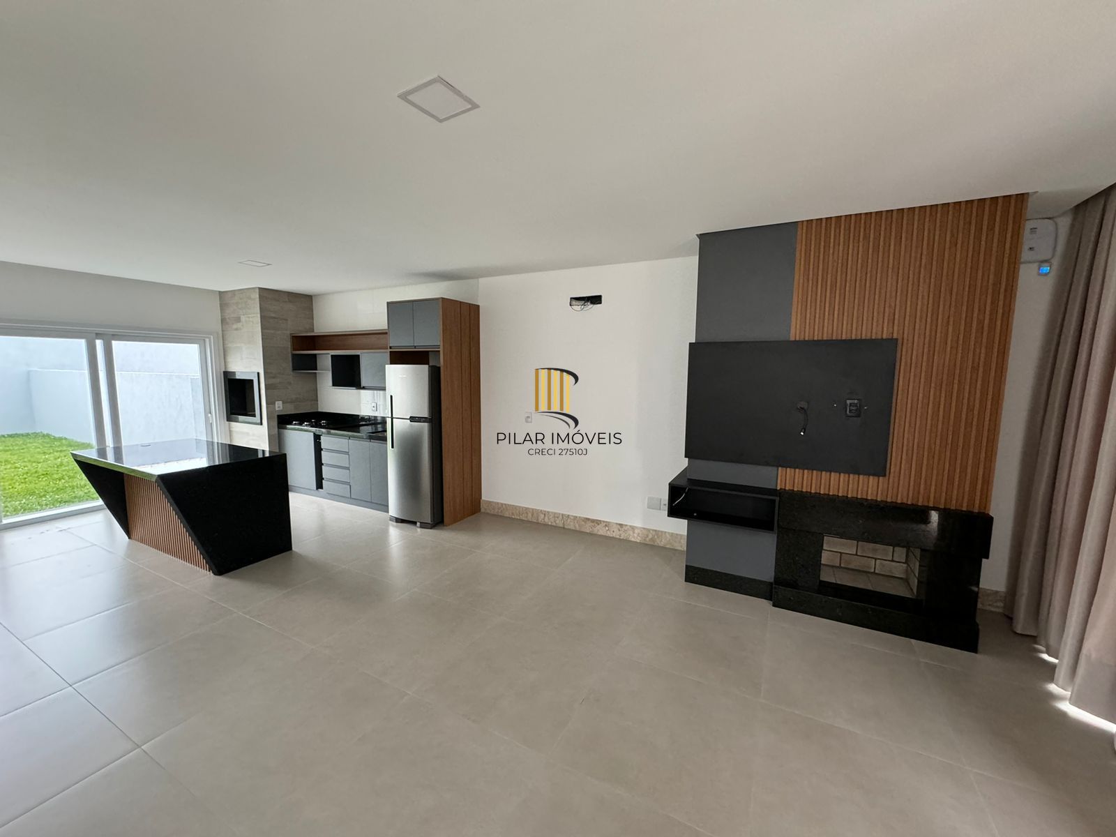 Casa 3 dormitórios no bairro Atlântida Sul