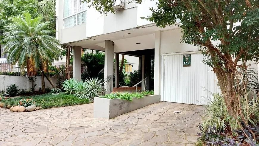 Cobertura com 3 quartos, 235² privativos,  e elevador, na Rua Coronel Bordini,  Moinhos de Vento