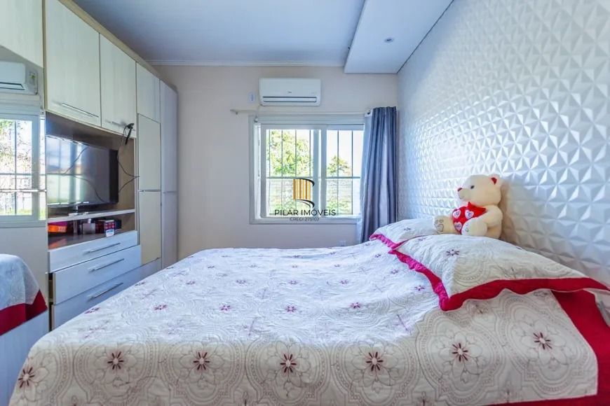 Casa sobrado, 2 dormitórios, 66m² privativos, no Jardim Leopoldina, Porto Alegre