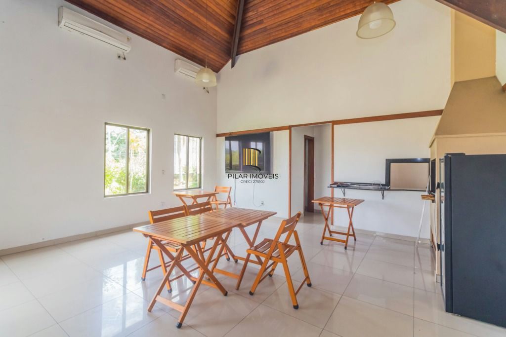 Excelente sobrado no Condomínio Villa Brindisi – conforto, estilo e segurança!