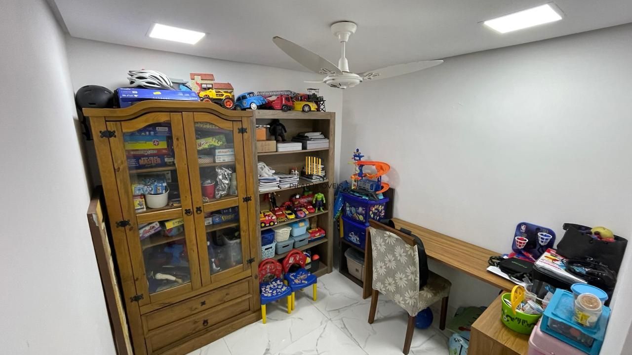 Casa com 3 dormitórios no bairro Humaitá