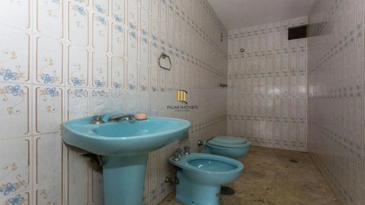 Valor abaixo do mercado  com 3 dormitórios, 1 vaga e elevador,  Floresta