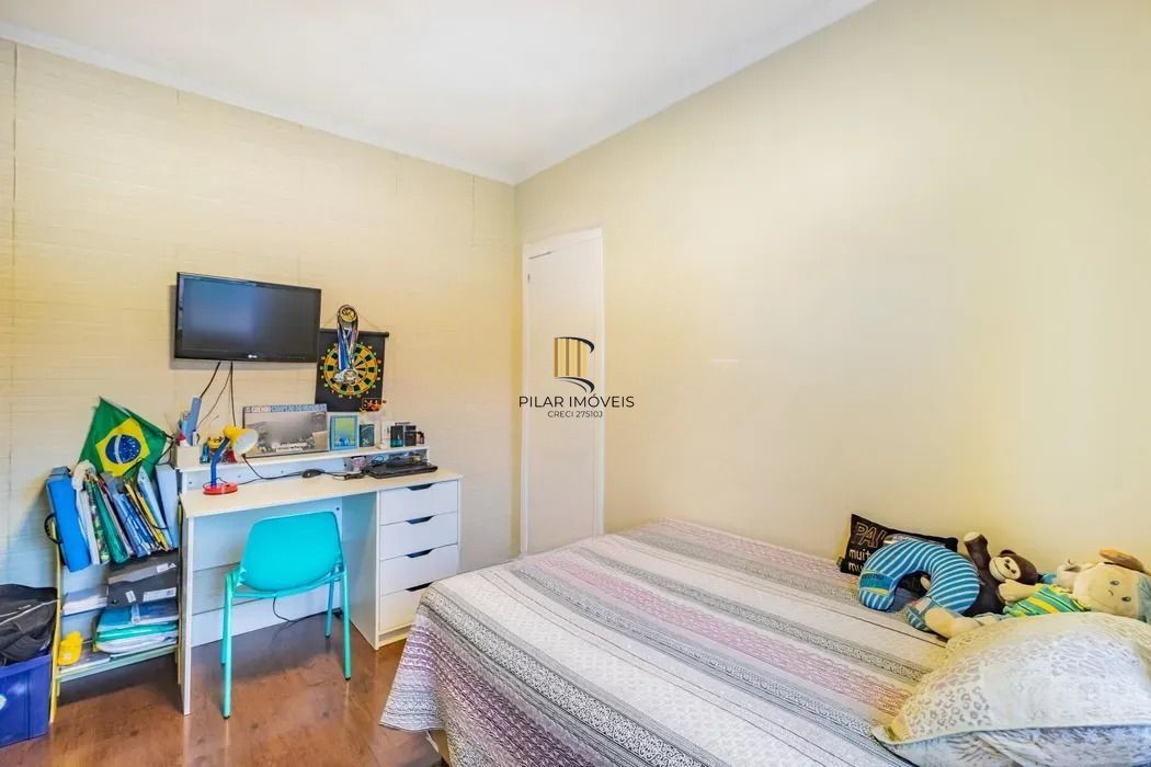 Casa mobiliada com 3 dormitórios no Ecoville