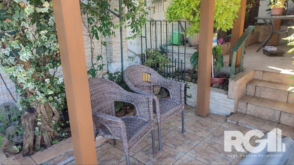 Casa 3 dormitórios no bairro Chácara das Pedras