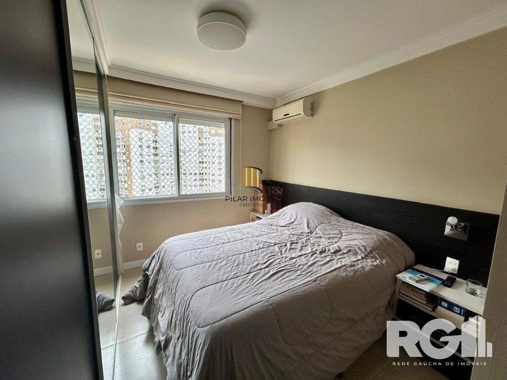 Apartamento 3 dormitórios no bairro Vila Ipiranga