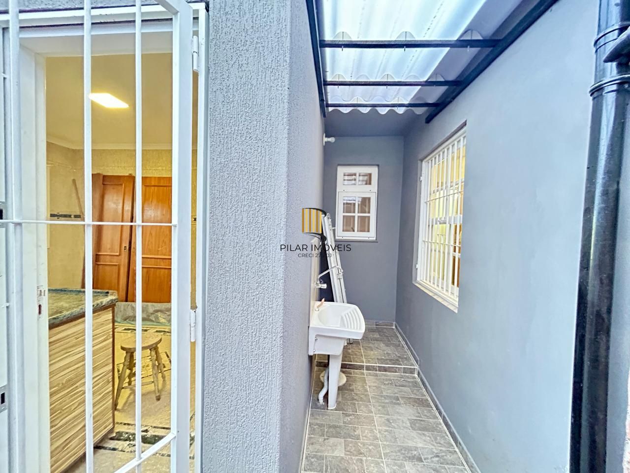 Casa 8 dormitórios, 5 banheiros e 6 vagas no Bairro São João Porto Alegre