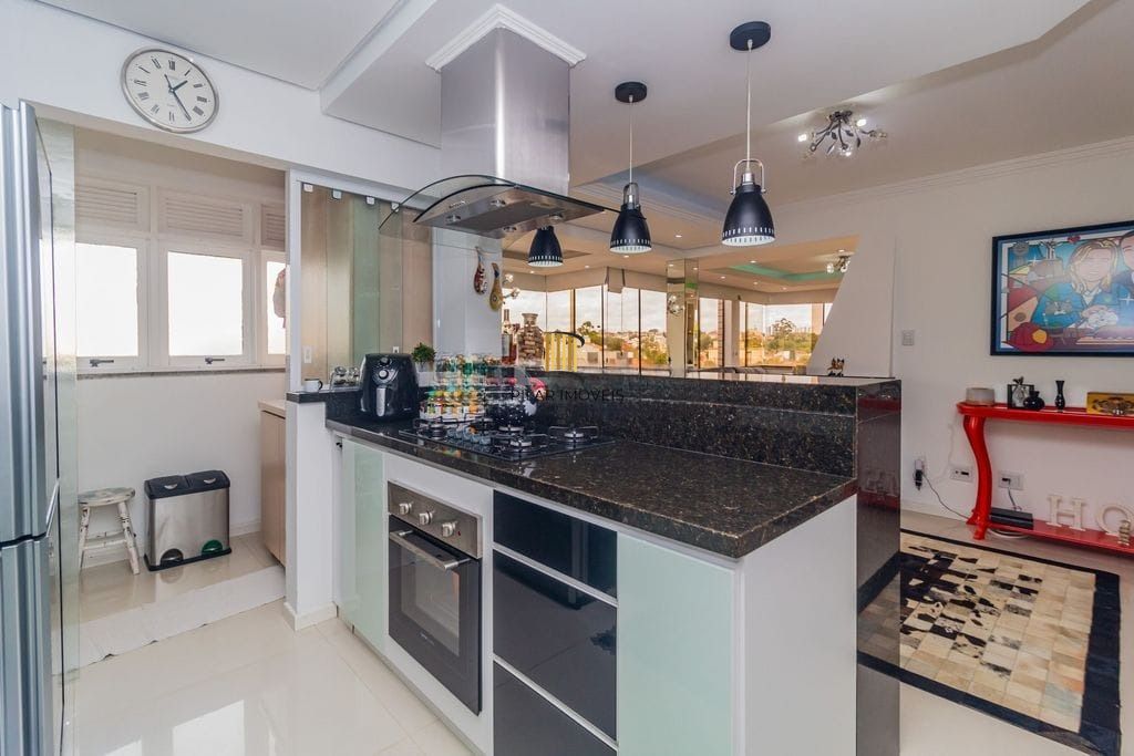 Cobertura com 3 quartos, piscina e condomínio com elevador - Jardim Planalto