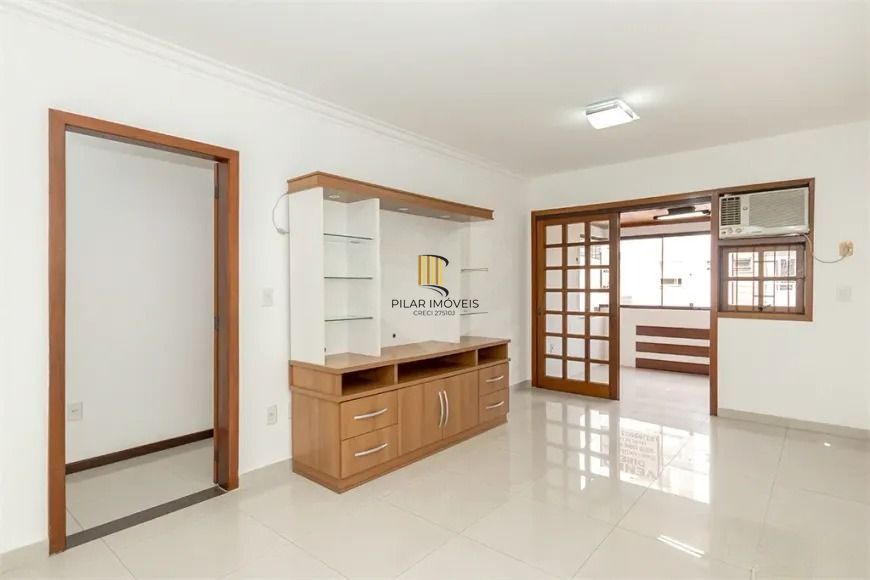 Apartamento com sacada e churrasqueira no Passo D’Areia