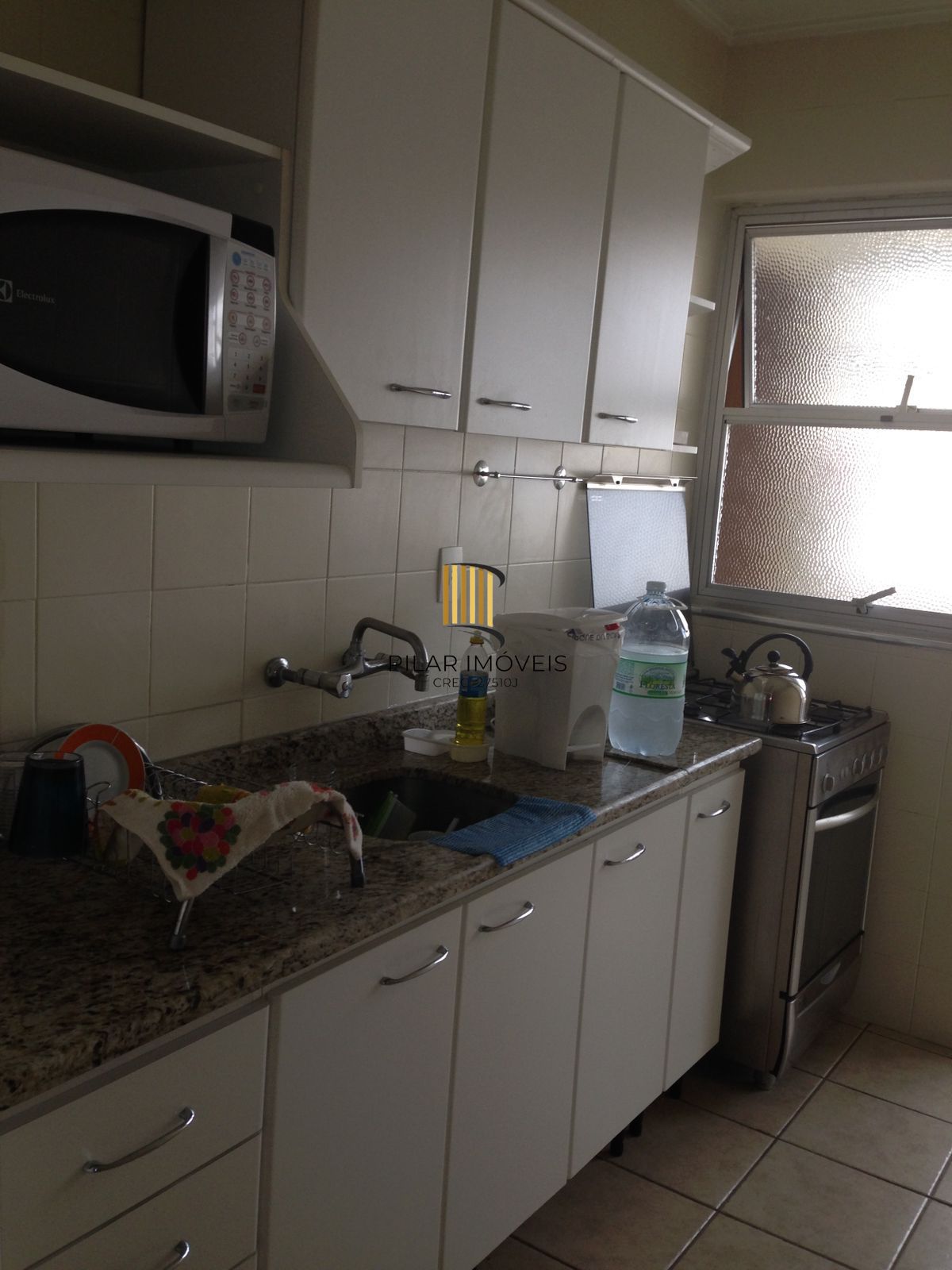 3 dormitórios com vaga, na rua, Vicente da Fontoura - Rio Branco