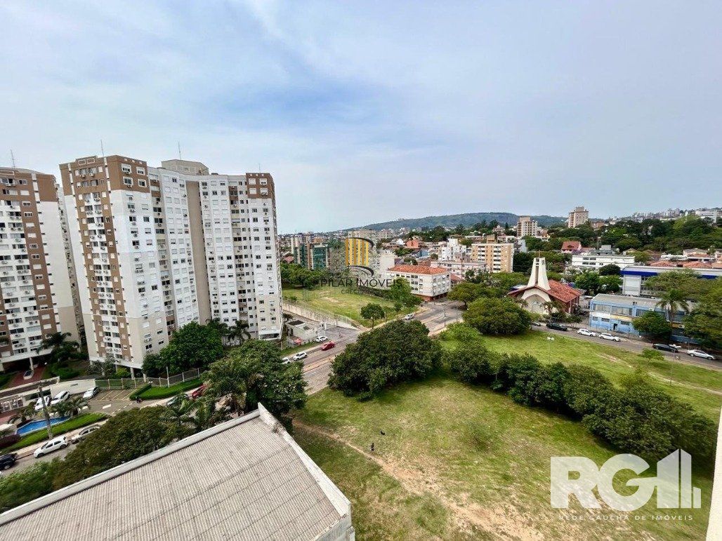 Apartamento 3 dormitórios no bairro Vila Ipiranga