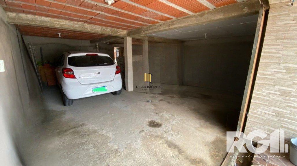 Casa 2 dormitórios no bairro Mário Quintana