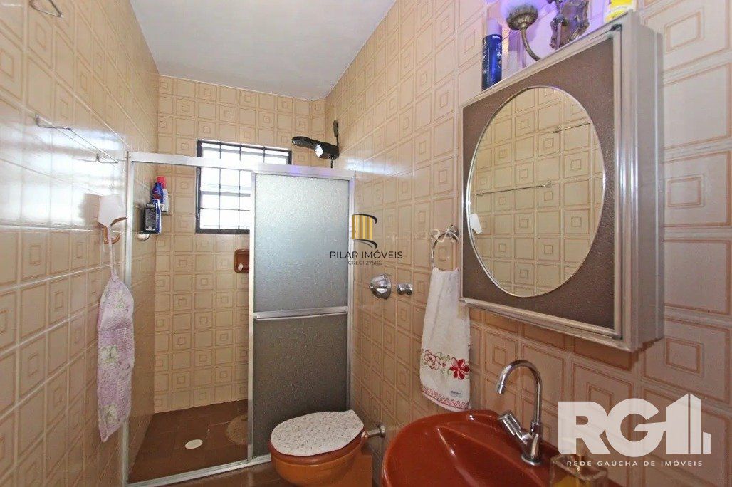 Casa 4 Dormitório(s) Bairro Jardim Sabará