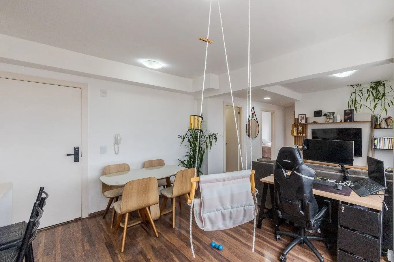 Apartamento mobiliado com 3 dormitórios panorâmica na Azenha em Porto Alegre