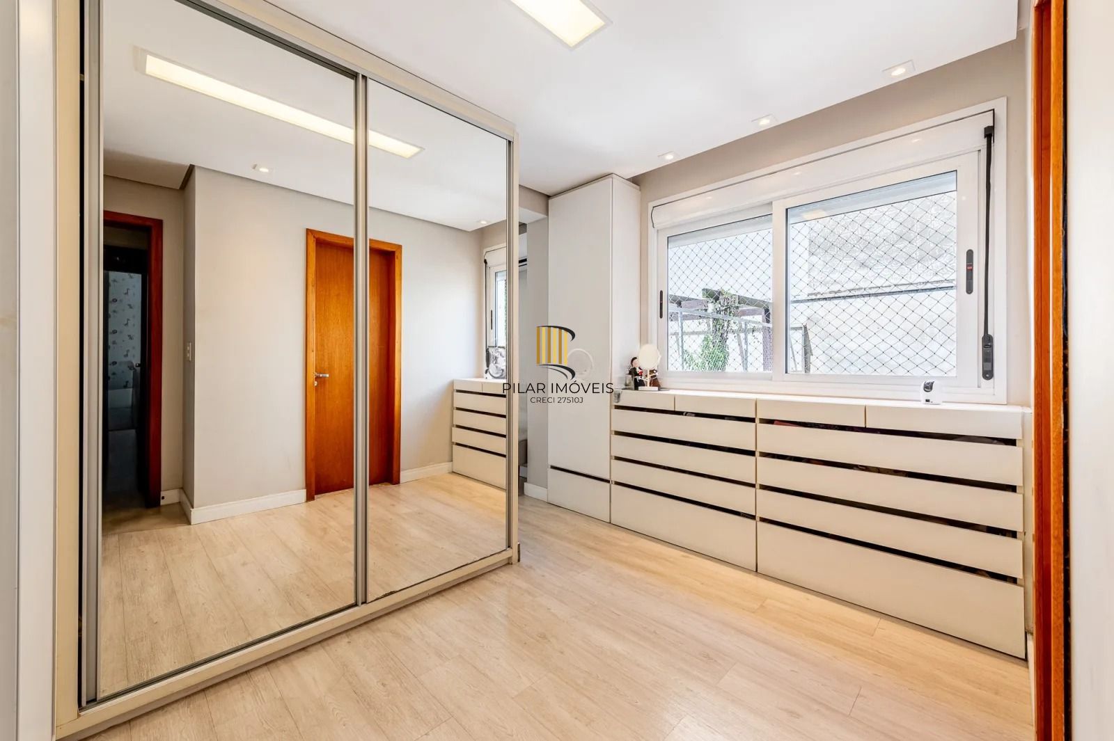 Apto Garden Duplex com 160m², 3 quartos, 1 suíte, 2 vagas, no bairro Rio Branco