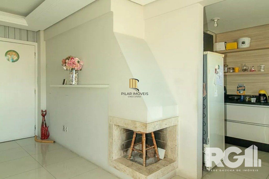 Apartamento com lareira,  2 dorm  Residencial Paris-  Rua: Engenheiro Arnaldo Gladoch  - São Sebastião