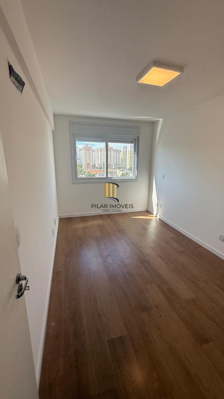 Apartamento 3 dormitórios no bairro Vila Ipiranga