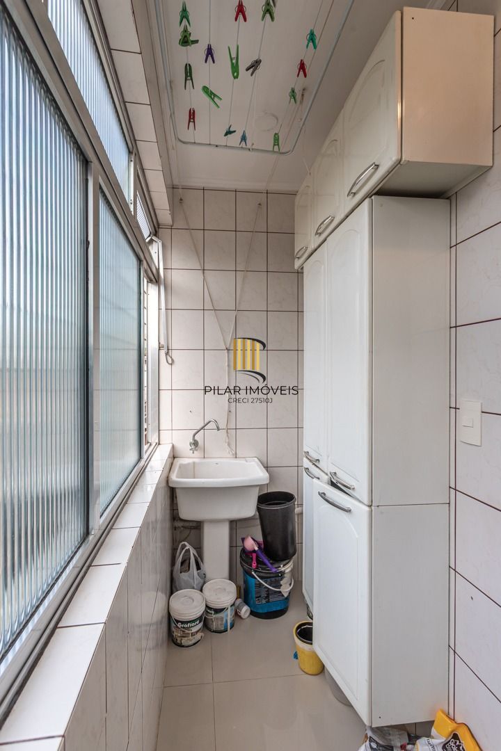 Apartamento MOBILIADO - 03 dormitórios,