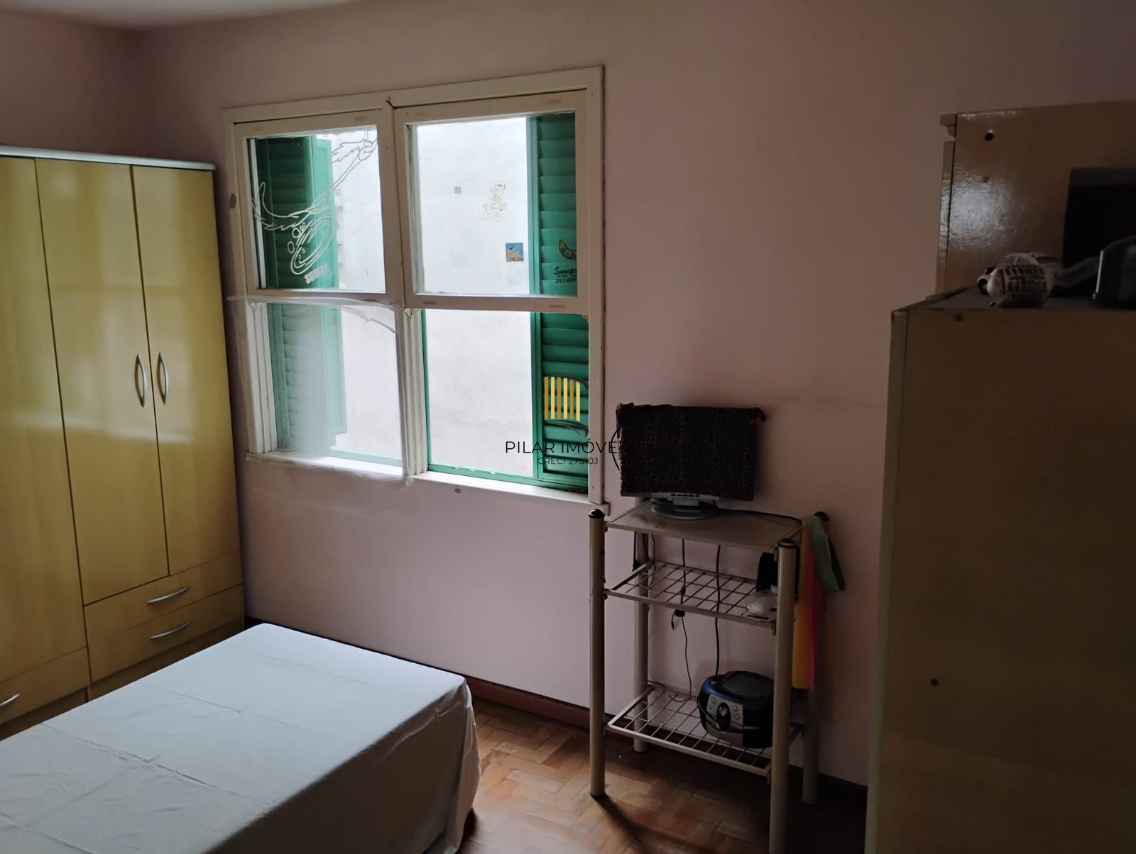 Apartamento 2 dormitórios, 67m², amplo e bem localizado na Av. Assis Brasil