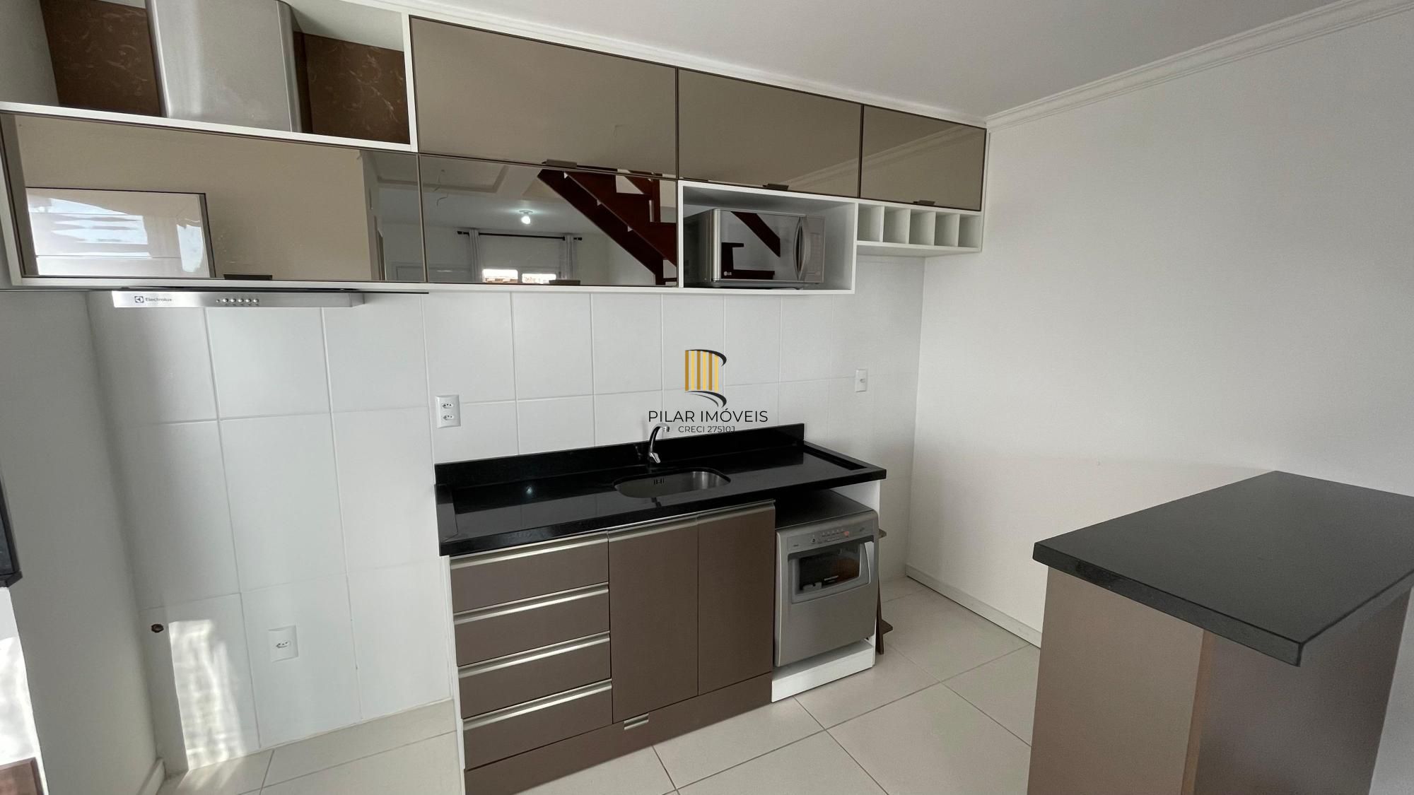 Casa em condomínio com terraço e vista no Jardim Floresta