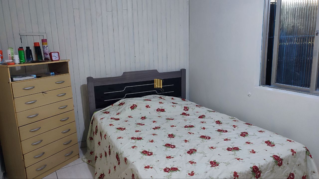 Casa com 4 dormitórios, na avenida Bernardinho Silveira Amorim, Rubem Berta