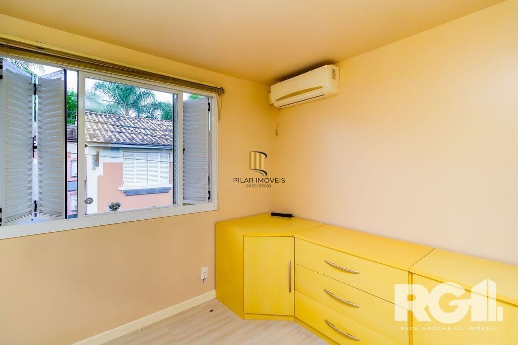 Casa em condomínio com 3 dormitórios, suíte, espaço gourmet.