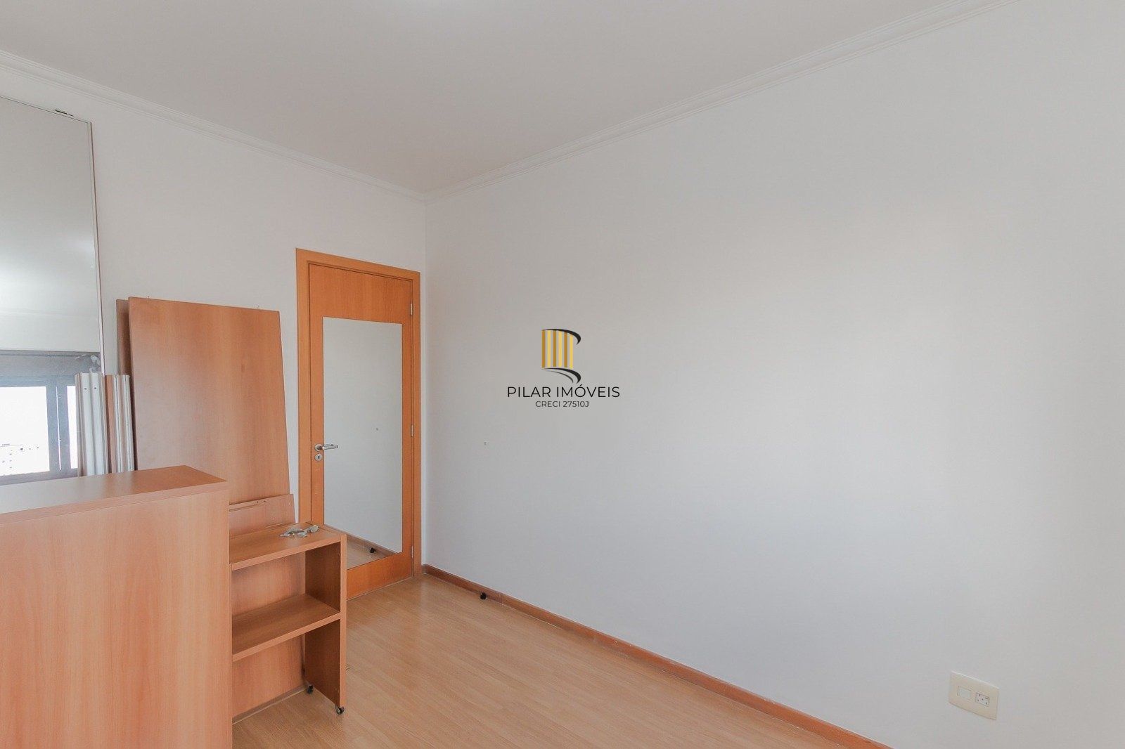 Apartamento de 4 dormitórios, sacada fechada com churrasqueira -Av. Panamericana