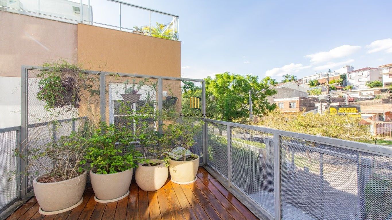 Casa em condomínio com terraço, piscina e espaço gourmet, Chacara das Pedras