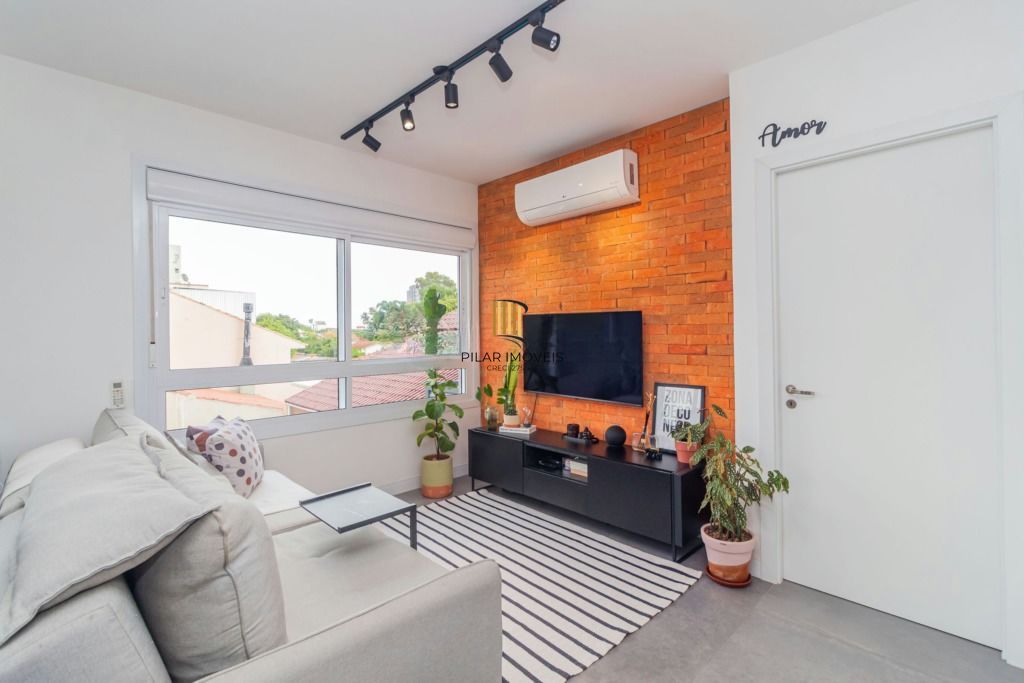 Apartamento 2 dormitórios no bairro Vila Ipiranga