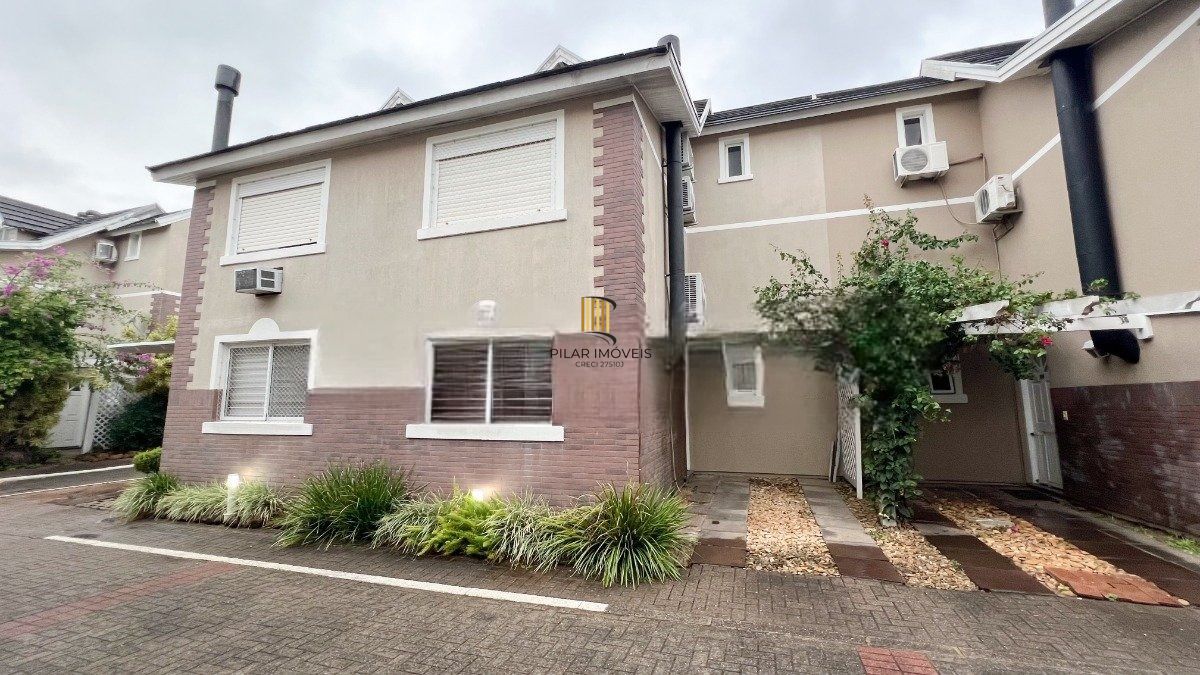 Casa de Condomínio 3 dormitórios no bairro São Sebastião