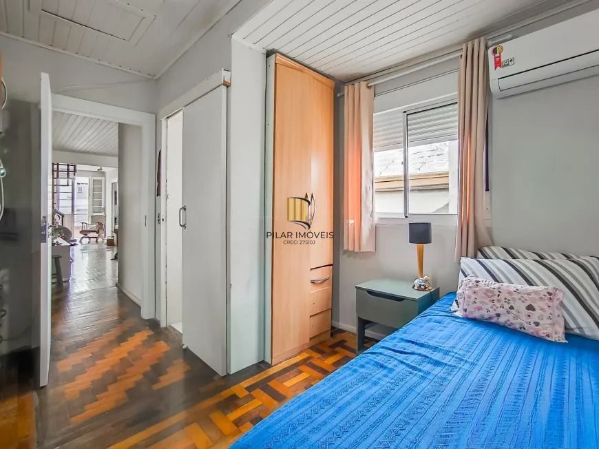 Casa com 3  Dormitórios, sacada e churrasqueira, no Bairro São João