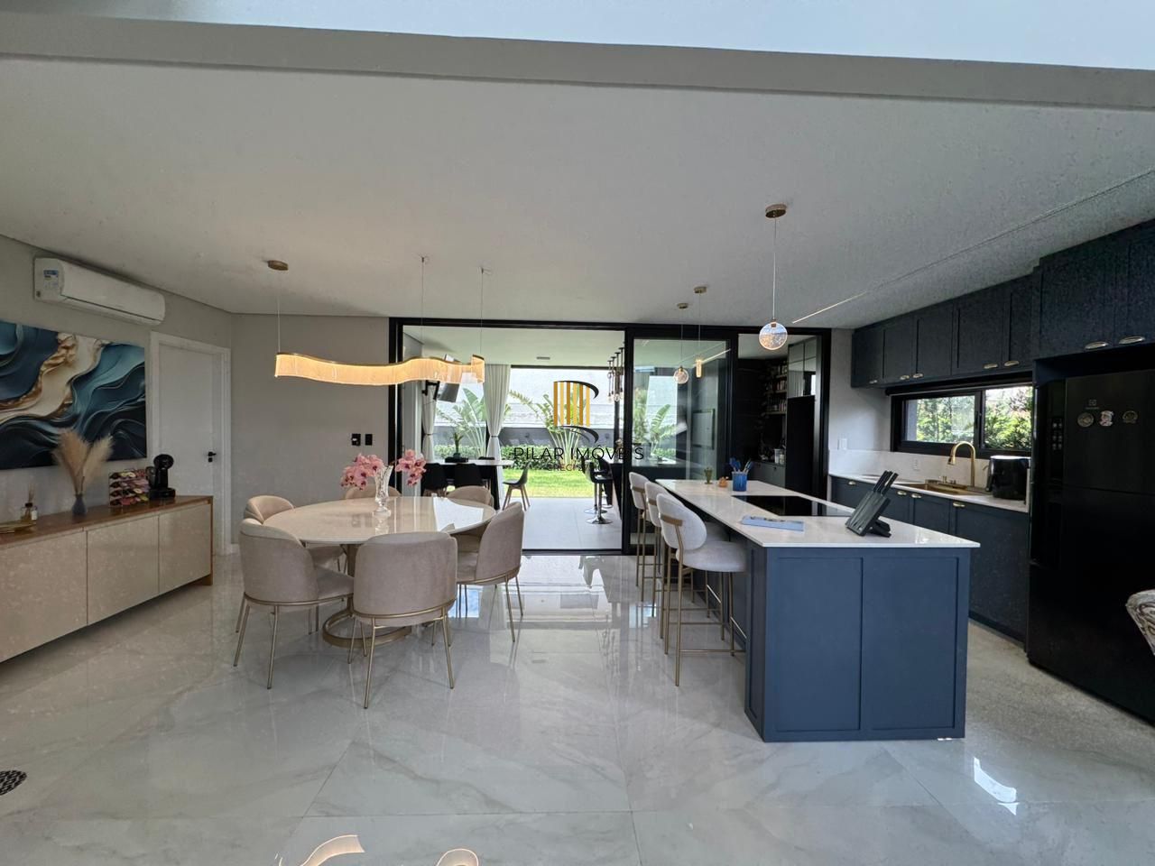 Casa Alto Padrão no Cyrela Landscape com 3 Dormitórios e Suíte