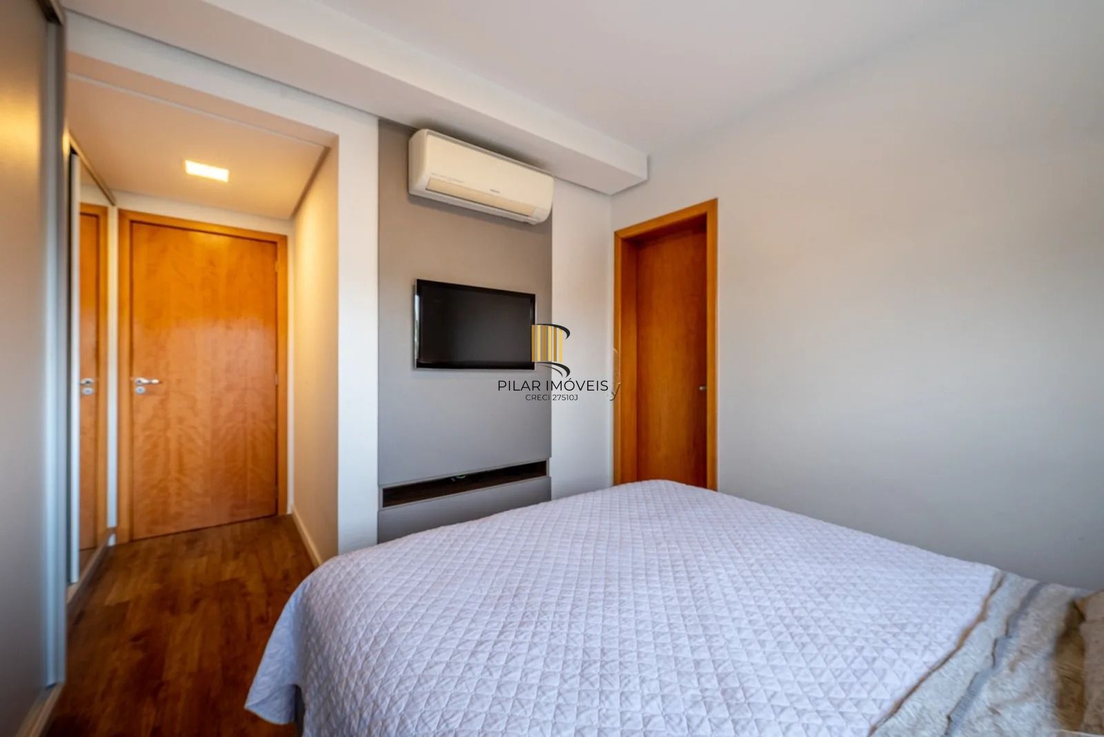 Apartamento Garden com 178m², 3 quartos, 1 suíte, 2 vagas, no bairro Chácara Das Pedras