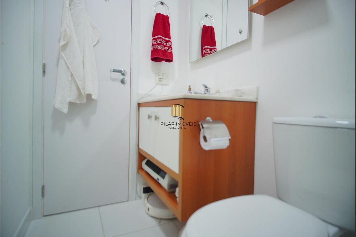 Apartamento garden semimobiliado 2 dormitórios, e vaga pra 2 carros.