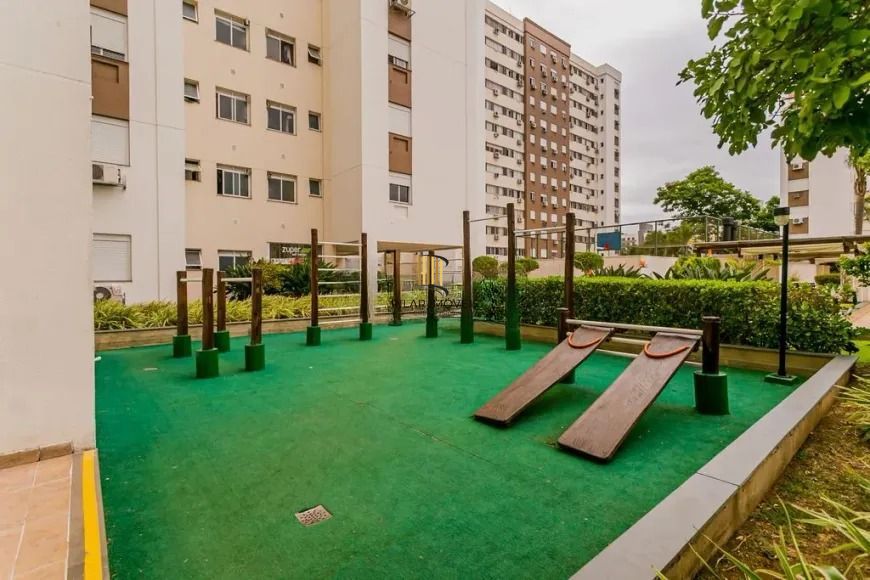 Apartamento à venda com 3 quartos, 70m², 1 suíte, 1 vaga Localizado Rua Antônio Joaquim Mesquita, no bairro Passo da Areia