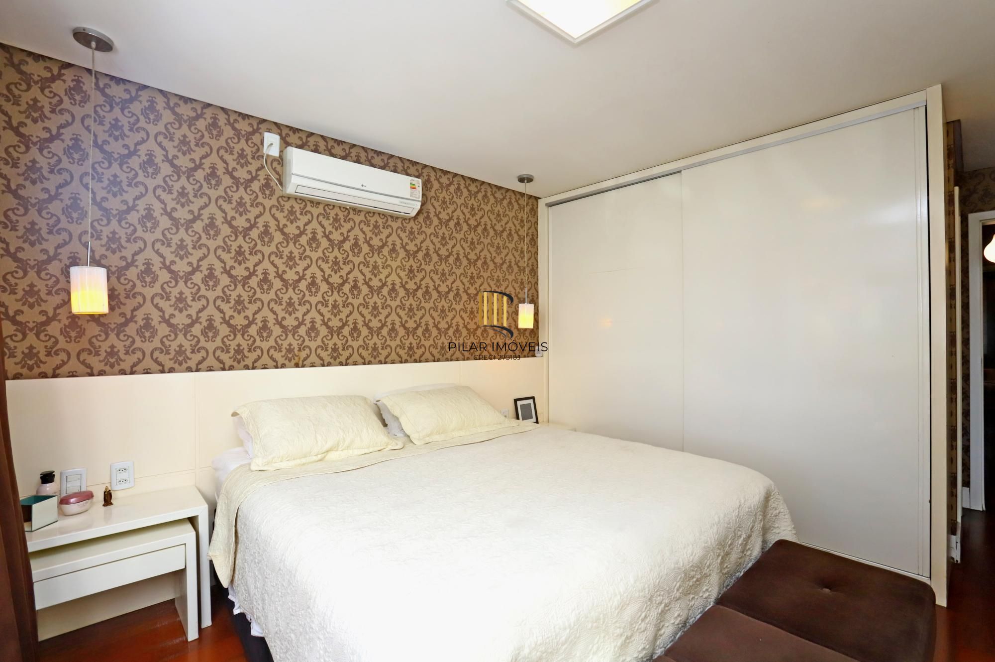 Casa mobiliada com suíte, patio e espaço gourmet completo