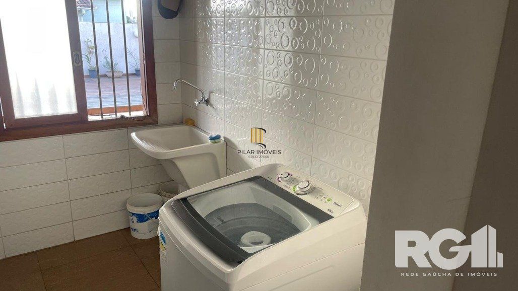 Casa 4 dormitórios no bairro Jardim Sabará